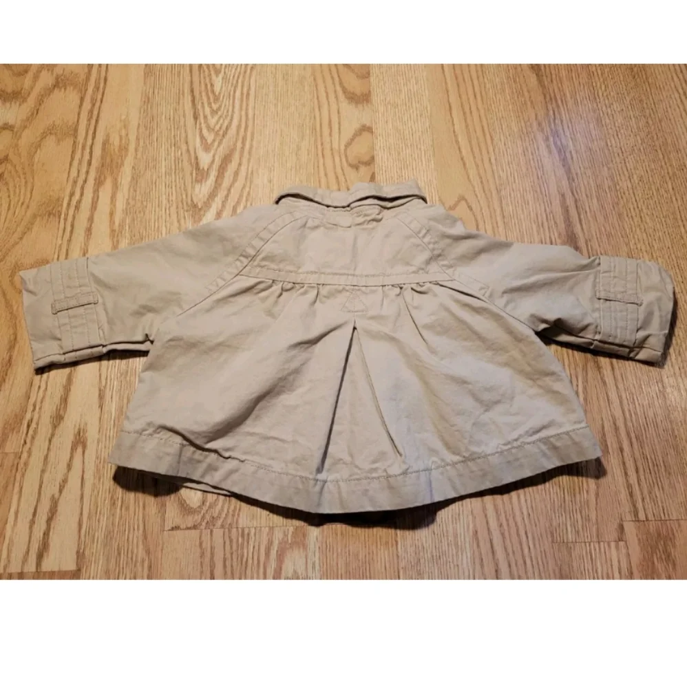 Gap Baby Girls Coat Size: 2 Years Button